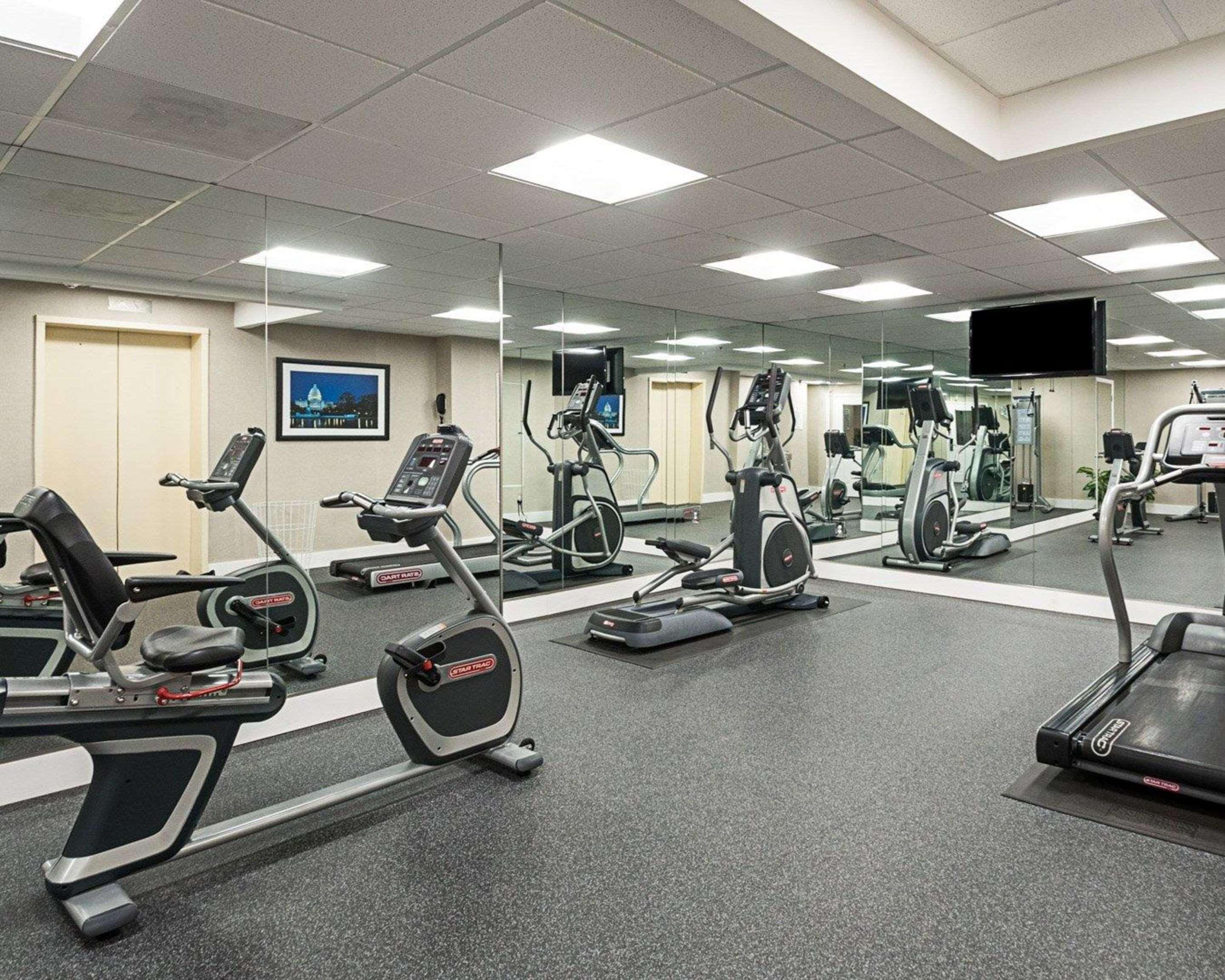 Comfort Inn Ballston Арлінгтон Екстер'єр фото
